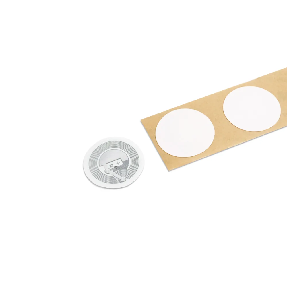 NFC Label – PET & 3M Adhesives – EV3 4K – Ø30 mm product photograph